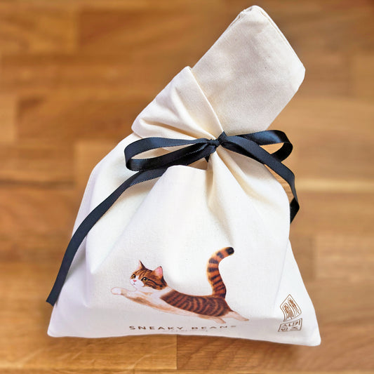 The Petal Pounce (꽃잎 냥이) - Seasonal Exclusive Collection (100 bags only)